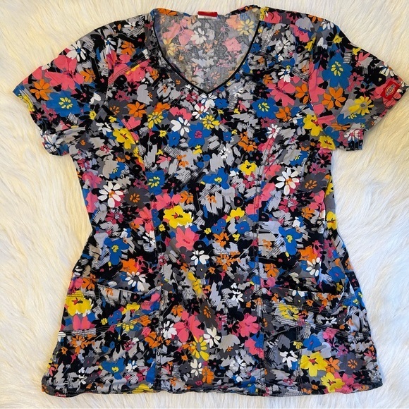 Dickies Floral Scrub Top Womens Size Medium Multicolored Short Sleeve Work Shirt - Picture 1 of 6
